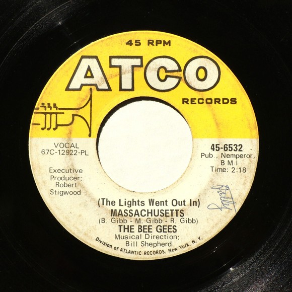 The Bee Gees (The Lights Went Out In) Massachusetts/Sir Geoffrey 45 rpm Record - Picture 5 of 9